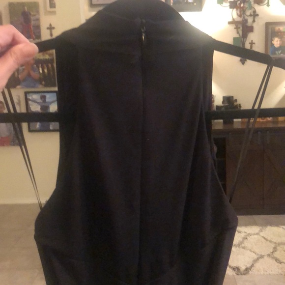 Black sleeveless jersey knit jumpsuit - Picture 5 of 5